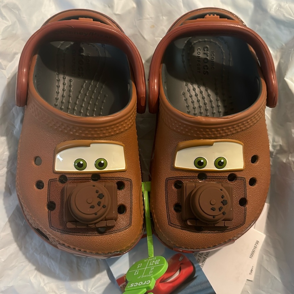 Cars mater crocs